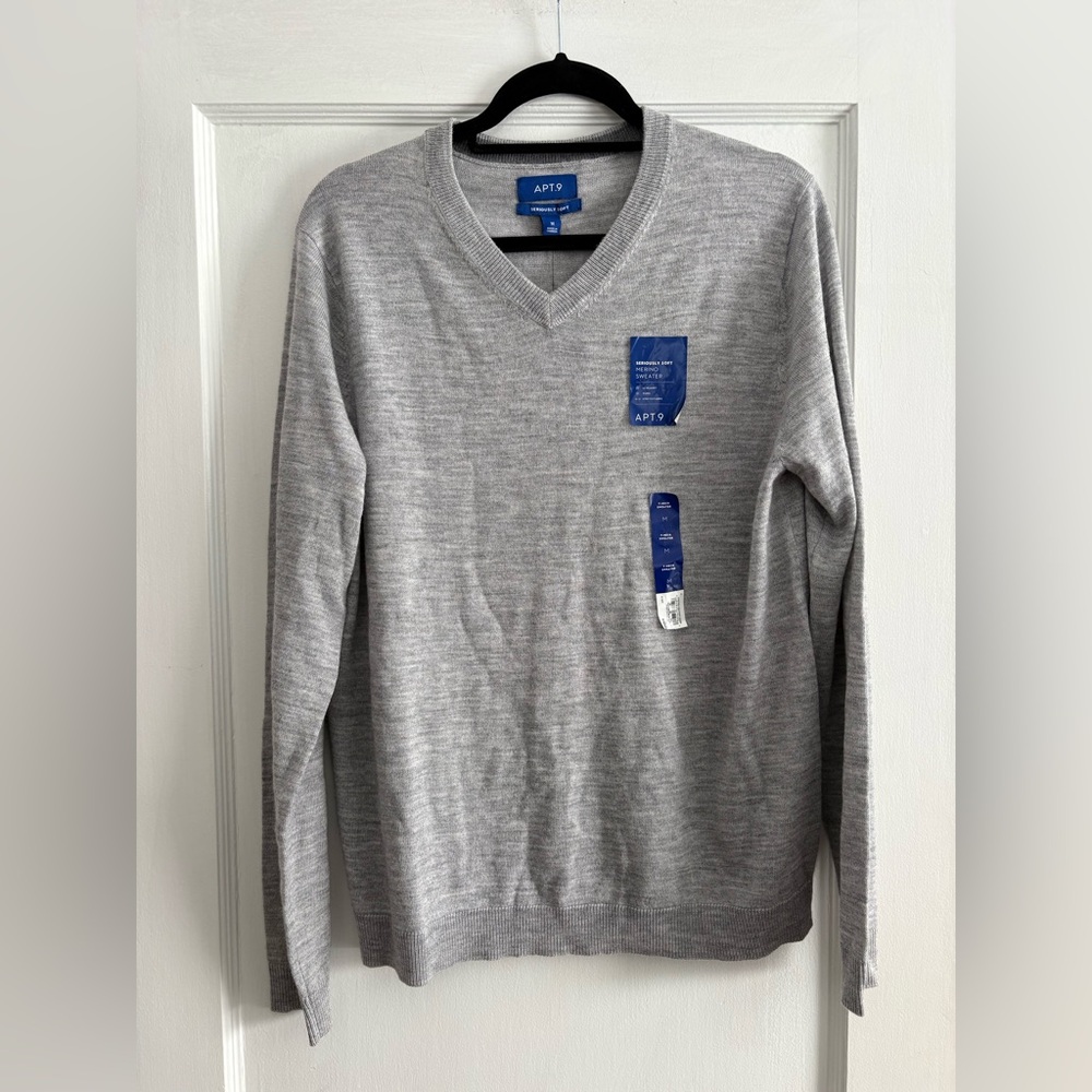 NWT Apt. 9 Men's Seriously Soft Merino V-Neck Sweater Size Medium